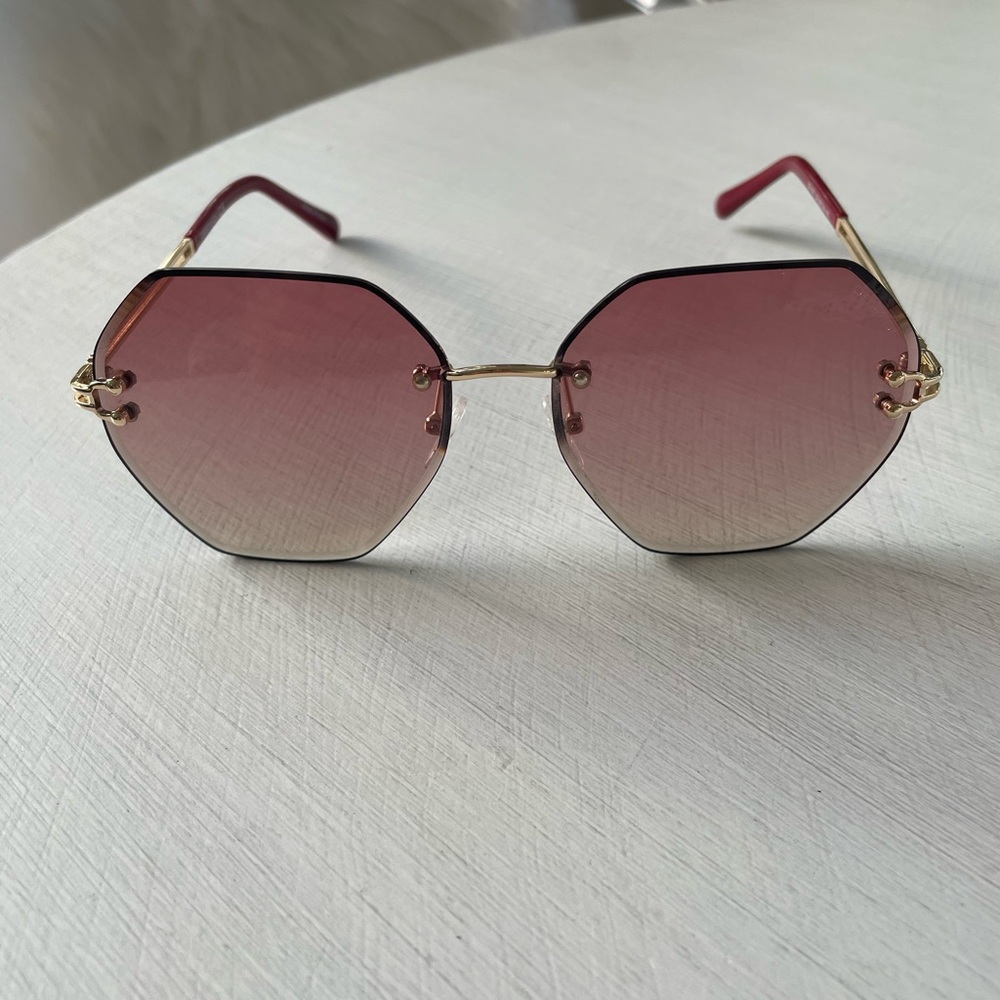 Chic Hexagonal Sunglasses With Gradient Lenses - image 5